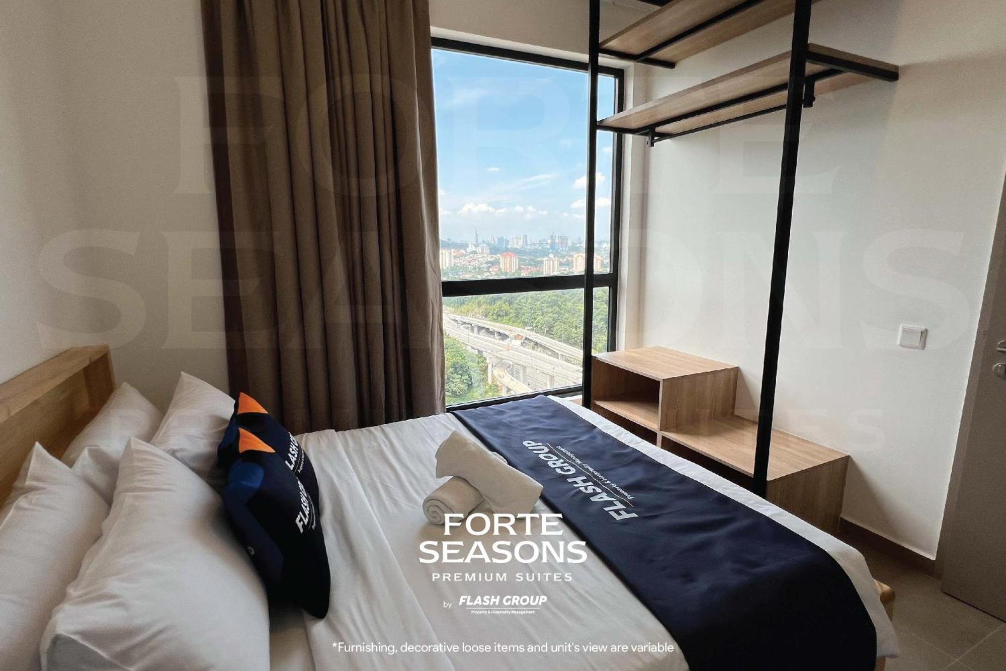 Forte Seasons Mossaz Premium Suites Петалинг Джая Екстериор снимка