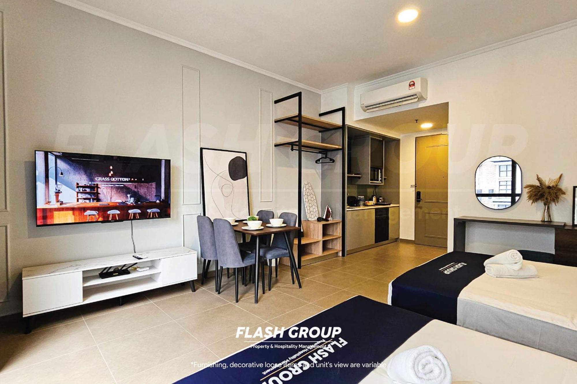 Forte Seasons Mossaz Premium Suites Петалинг Джая Екстериор снимка